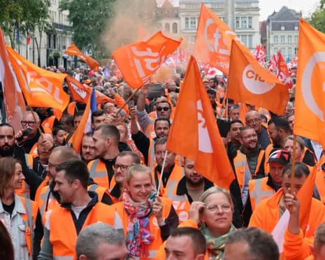 Countrywide Strike Demonstrations Sees Hundreds of Thousands Marching Throughout France